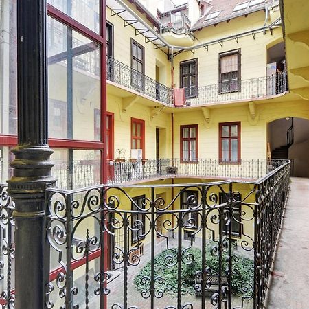 Free Garage Parking, Ac And Bikes In The Downtown Leilighet Budapest Eksteriør bilde